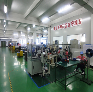 不同類型的微馬達支架在設計上有哪些特點？